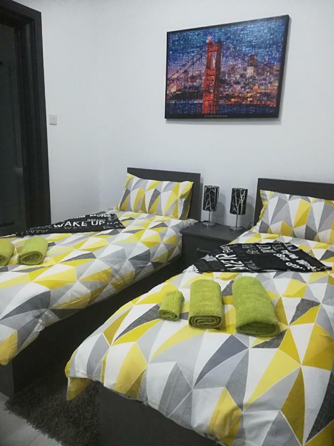 Nice And Cosy Apartment Close To Seafront Слима Экстерьер фото